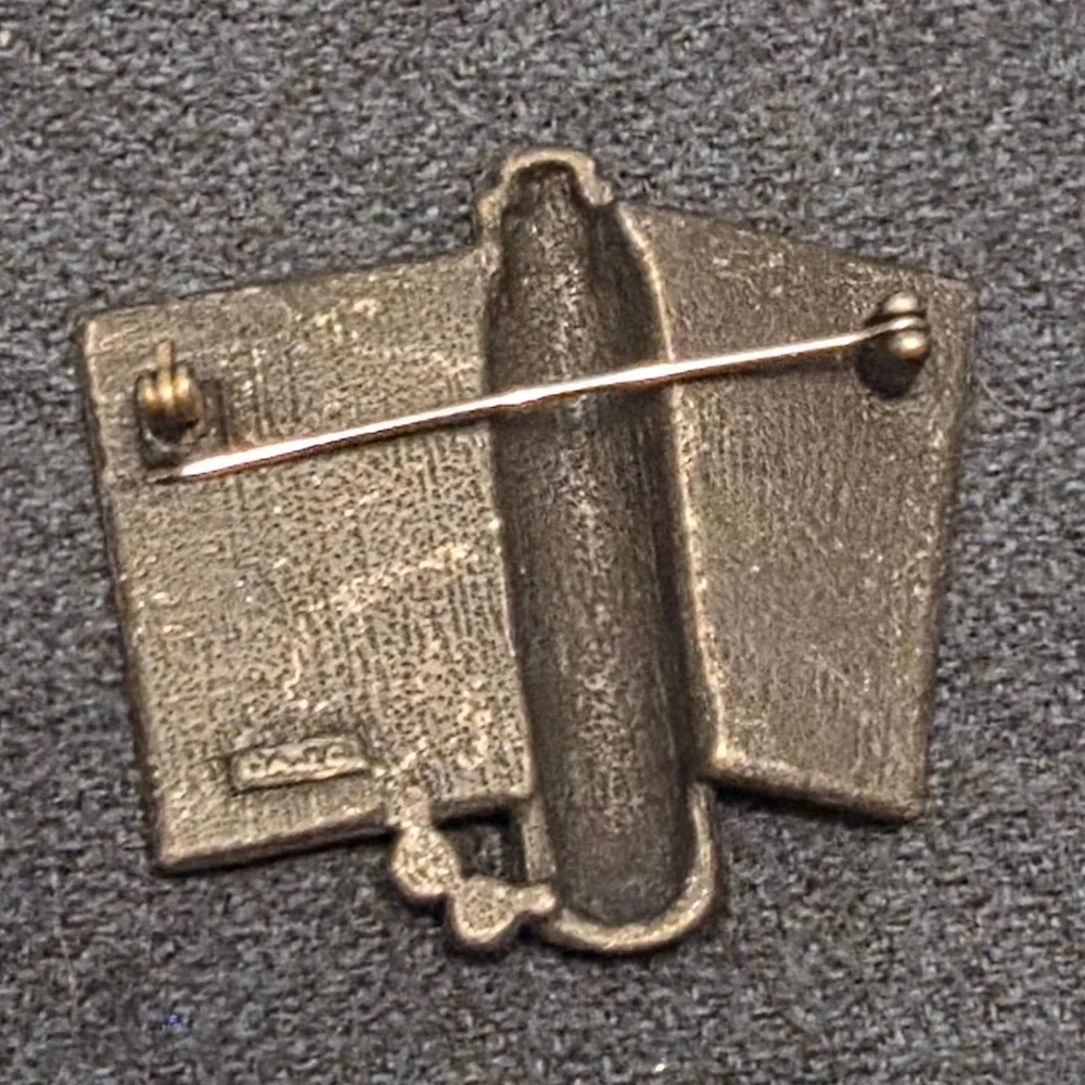 Vintage Bingo Brooch Pin Silver Tone Bingo Marker Dabber Cards Novelty Jewelry